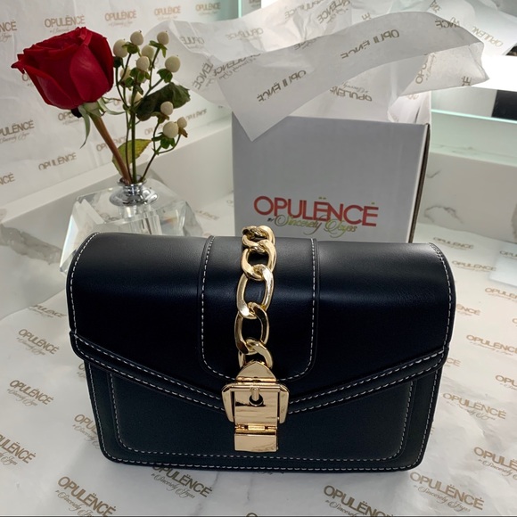 Brunch at Tiffany’s Purse - Picture 2 of 5